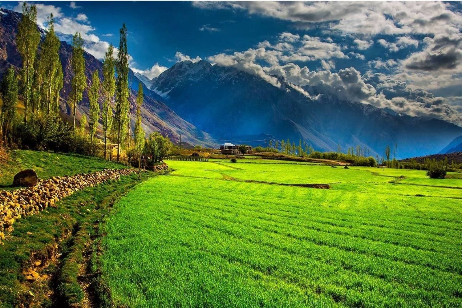 trip-to-hunza-and-hopper-valleys-road-trip-6-days-5-nights-1500x1000 (2)