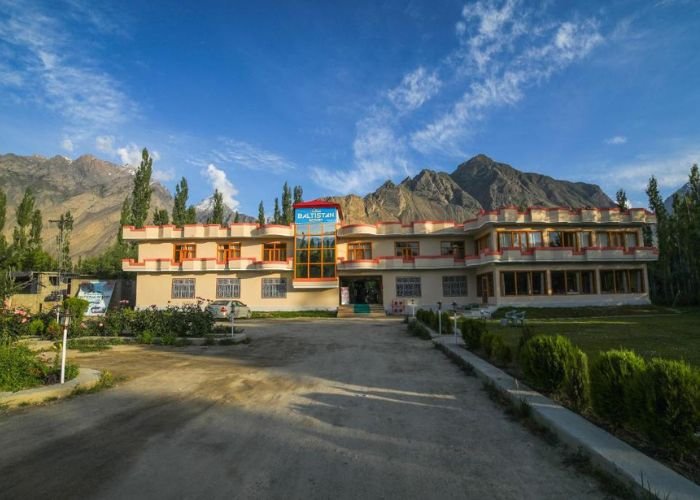 Baltistan-Resort-Outside-View