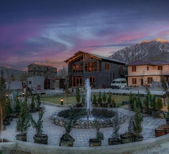 Dynasty-Hotel-Skardu-Outside-View