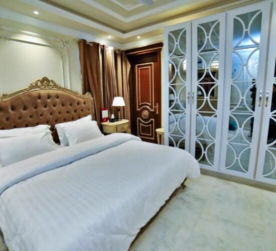Arish Luxury Suites - Deluxe Room