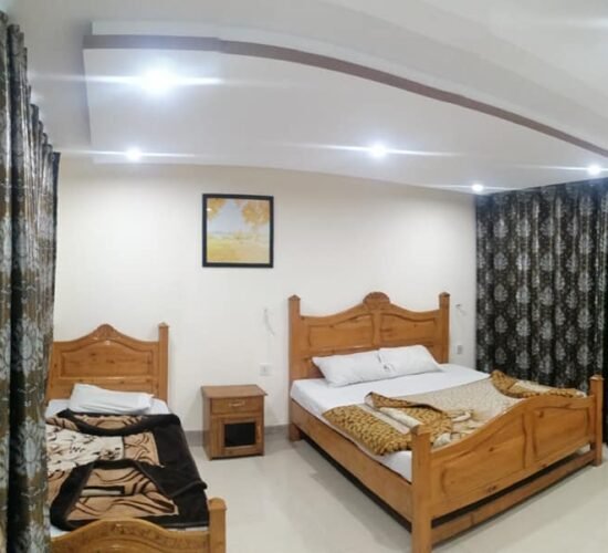 Deluxe Triple Room - Gateway Hotel Naran